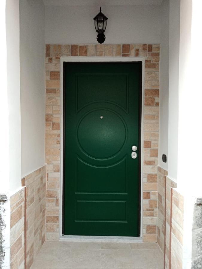 Etna Bella Home CTA Exterior photo